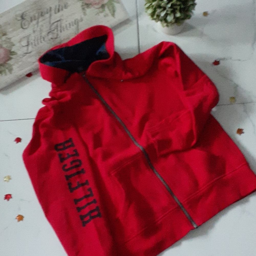 Tommy Hilfiger